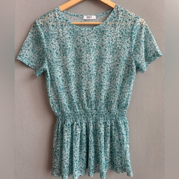 Suzy Shier | Floral Peplum Mesh Sheer Top - Picture 1 of 7